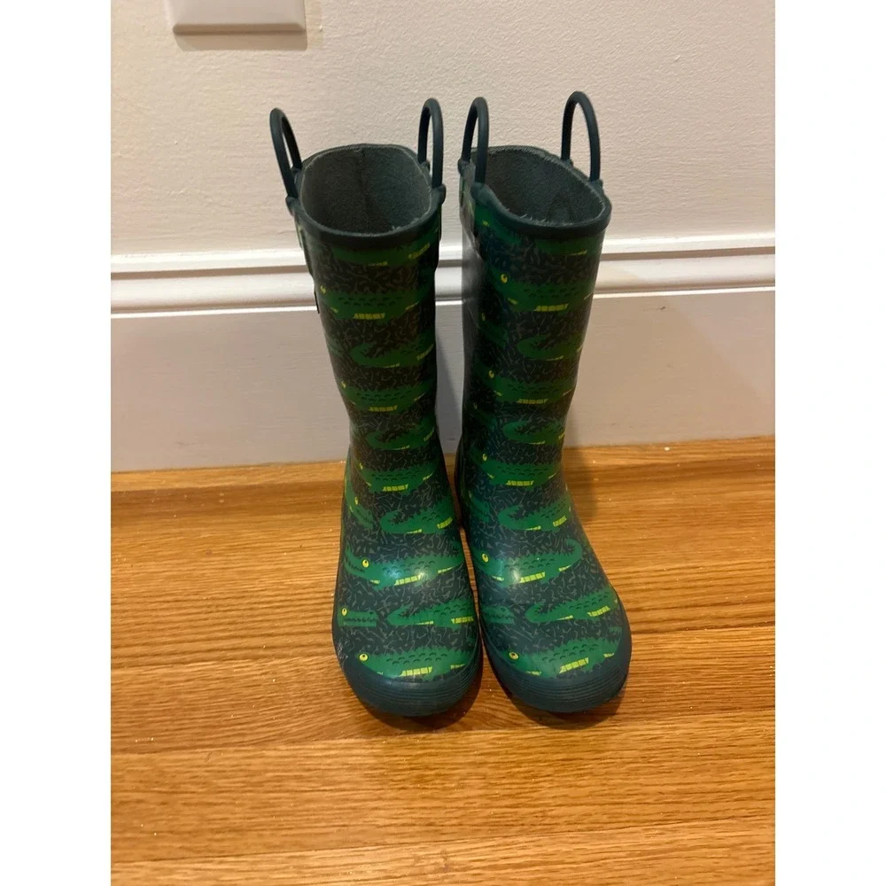 LL Bean Kids Puddle Stomper Rain‎ Boots Green Alligator Print Size 2 Waterproof